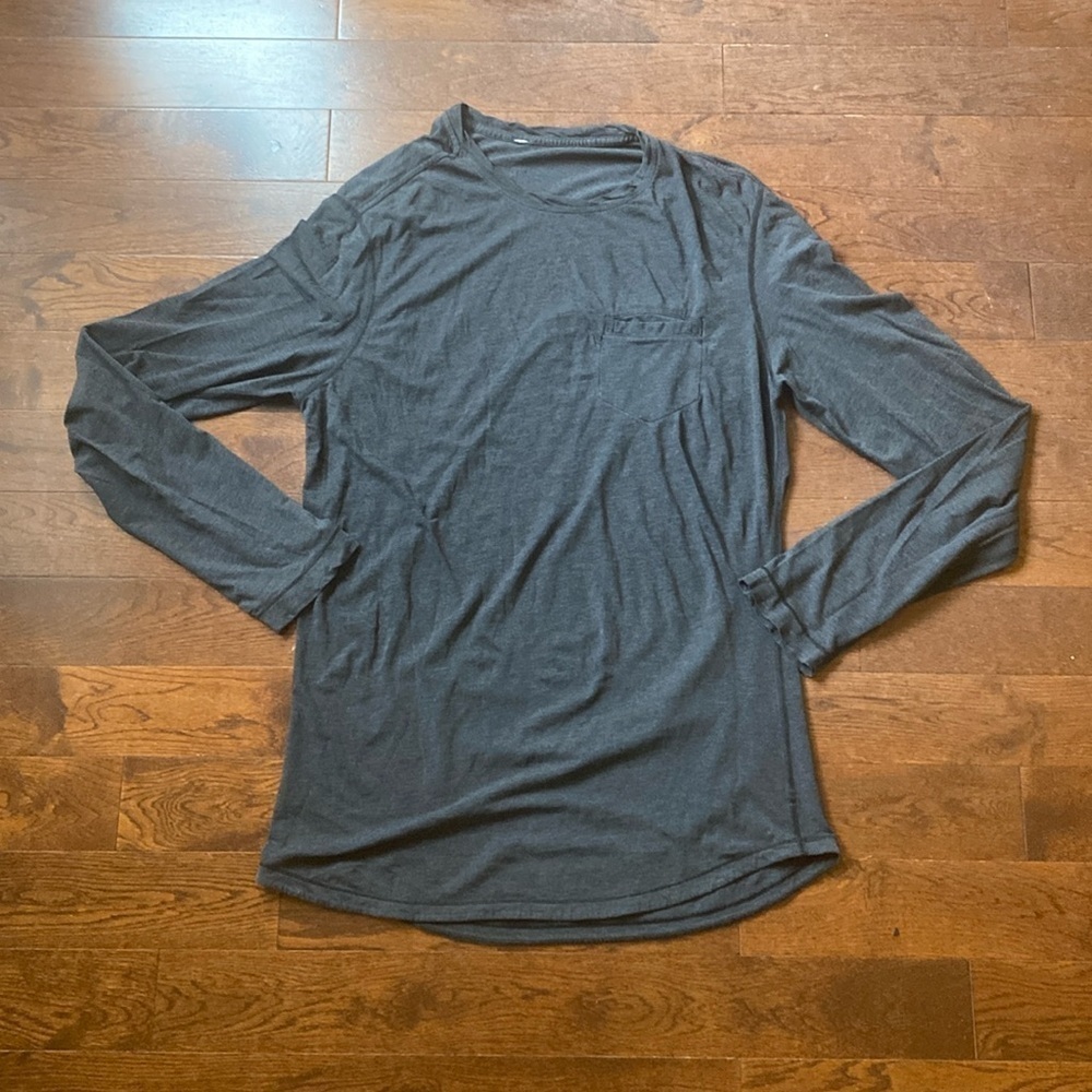 Lululemon Mens Large Longsleeve Cotton Tee